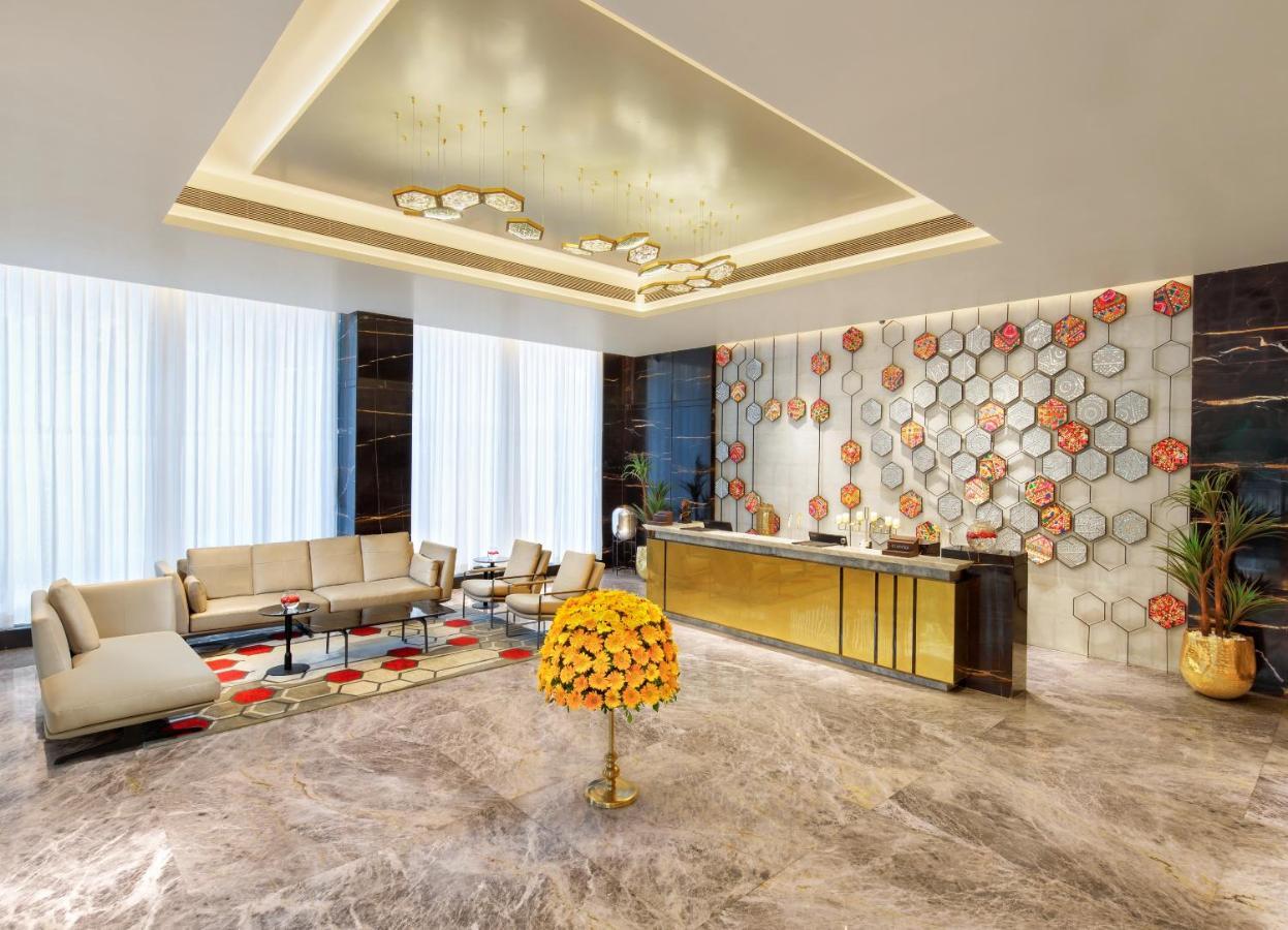 Bellevue Sarovar Premiere Джунагадх Екстер'єр фото